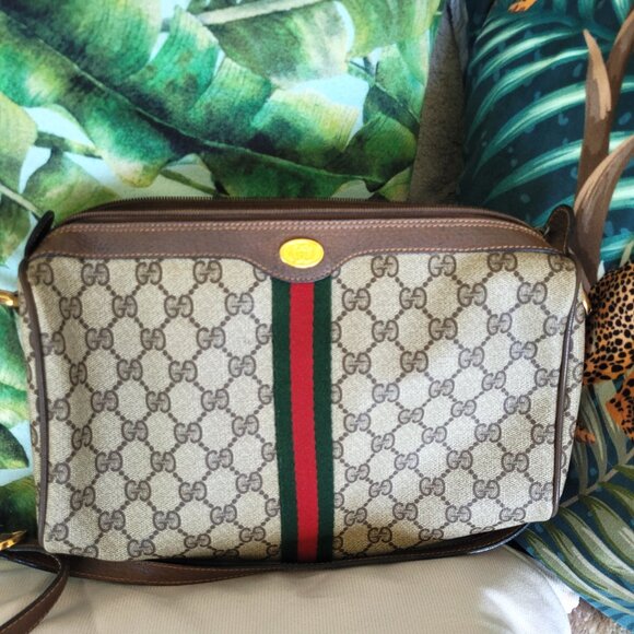 Gucci  Crossbody Bag with Green and Red Stripe - Picture 2 of 15